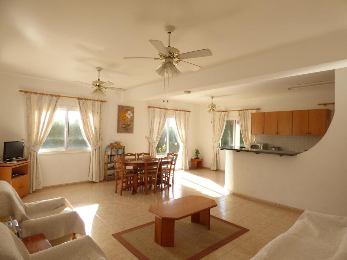 Villa Isabella: Coral Bay Beach, Seaview Peyia Ngoại thất bức ảnh